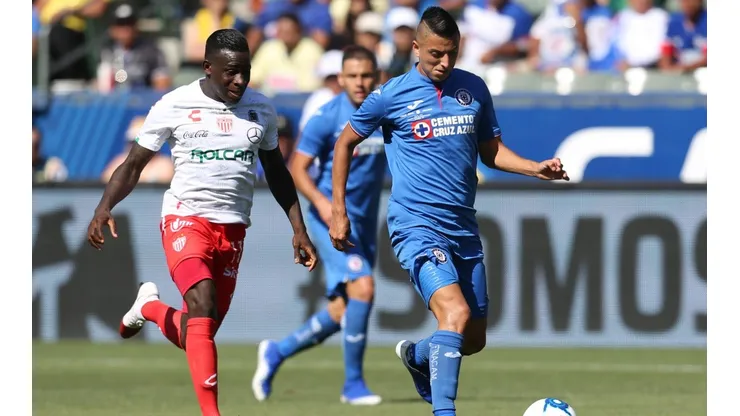 Cruz Azul goleó a Necaxa en la Supercopa.