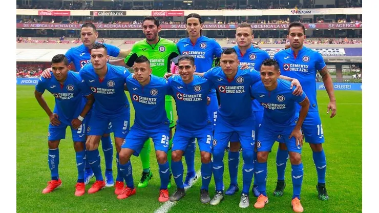 Formación titular de Cruz Azul.