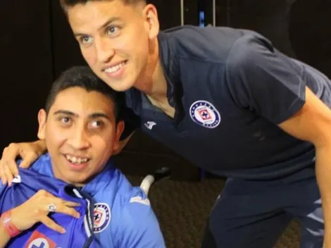 El precioso gesto de Igor Lichnovsky con un aficionado de Cruz Azul