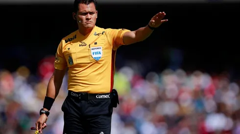 Jorge Pérez Durán será el árbitro de Necaxa vs Cruz Azul en la jornada 1