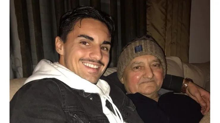 Cruz Azul abraza a Eustáquio tras el fallecimiento de su abuelo