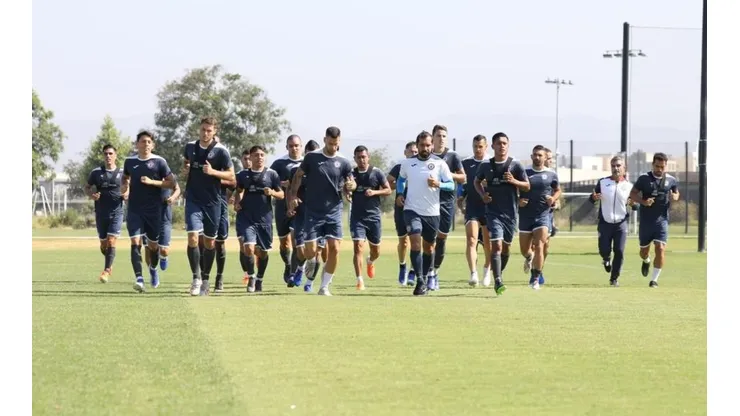 Cruz Azul ya entrena en Irvine antes de viajar a Los Ángeles
