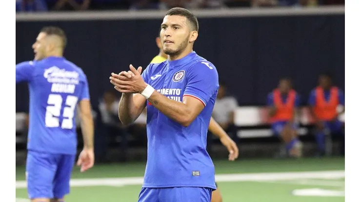 VIDEO: Golazo de Juan Escobar que se estrena en Cruz Azul campeón de la Supercopa MX