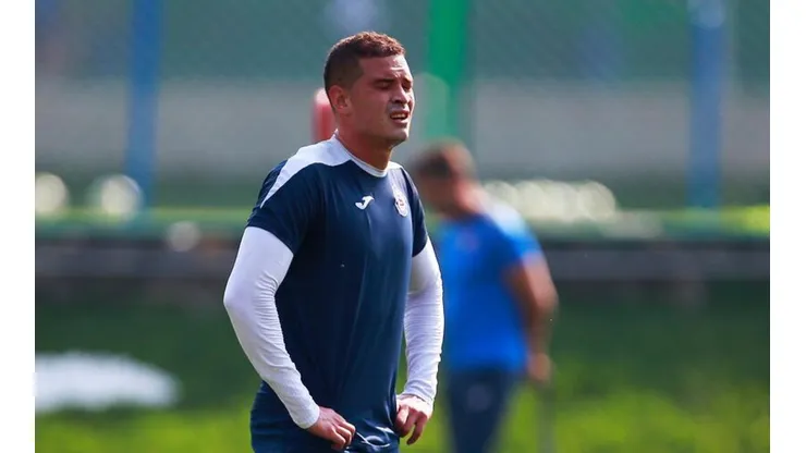 Martín Zúñiga en el entrenamiento de Cruz Azul.