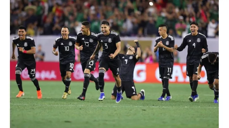 Jugadores celebrando la clasificación a semifinales.