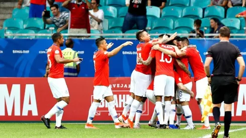 Chile celebrando el triunfo ante Ecuador.