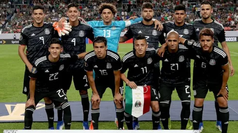 Formación titular de México ante Canadá.