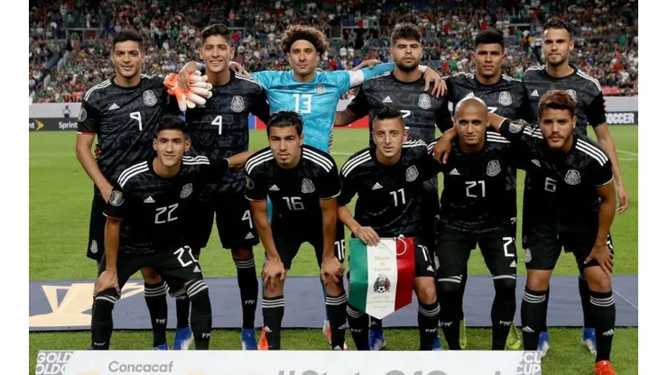 Formación titular de México ante Canadá.