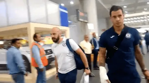 Milton Caraglio acompañado por el doctor Odín Vite.