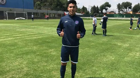 Guillermo "Pol" Fernández en el entrenamiento de Cruz Azul.