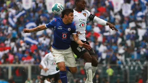 El delantero colombiano se animó a volver con la Máquina, pero Monterrey aumentaría la puja