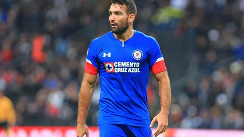 El delantero se quedará en La Máquina por un año más