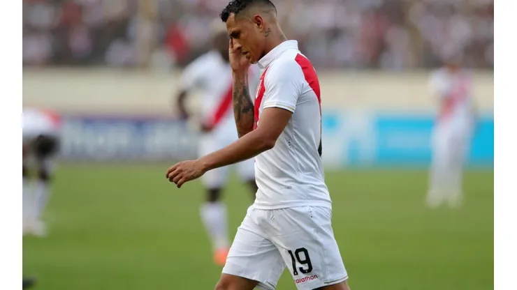 Yotún salió expulsado del revés 3-0 ante Colombia en Lima y abandonó la sesión del lunes