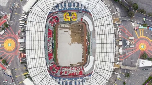 Los cuidados en la instalación del nuevo pasto del Estadio Azteca