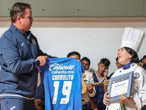 El emotivo reconocimiento de Cruz Azul a la chef del club que dijo adiós
