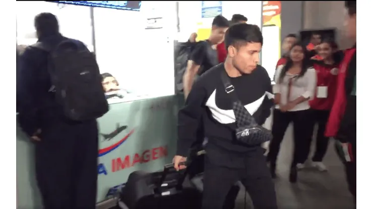 Misael Domínguez regresa a México luego del fracaso en el Mundial