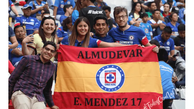Édgar Méndez agradece a la afición por el apoyo, ¿se va de Cruz Azul?
