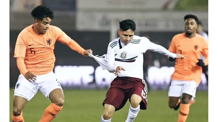 Domínguez fue titular en la derrota de México Sub 20 ante Italia