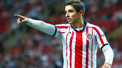 Aseguran que Isaac Brizuela saldrá de Chivas y llegará a Cruz Azul