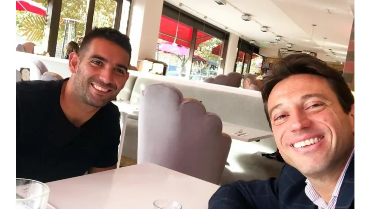 Martín Cauteruccio reunido con directivo de San Lorenzo.