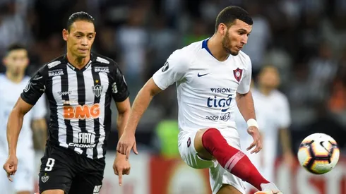 Juan Escobar en la Copa Libertadores con Cerro Porteño.