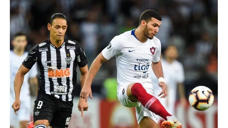 Juan Escobar en la Copa Libertadores con Cerro Porteño.