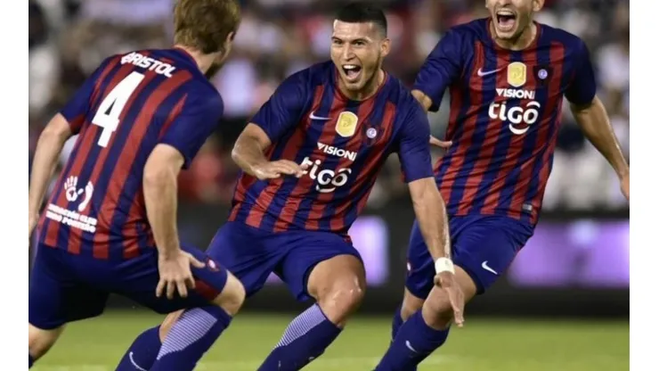 Juan Escobar definirá el lunes su llegada a Cruz Azul