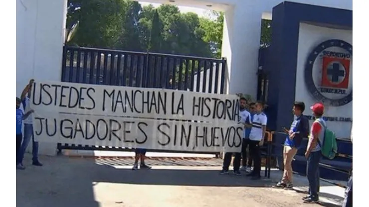 Fuertes declaraciones: Pedro Caixinha asegura que los aficionados de La Noria fueron comprados