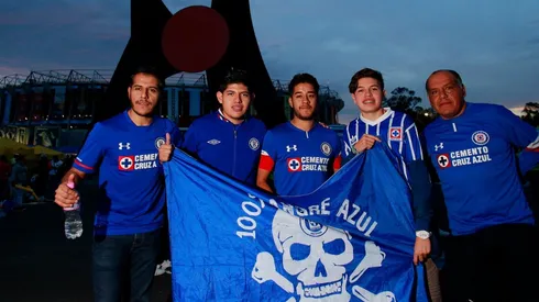 Afición de Cruz Azul programa un banderazo para apoyar al plantel