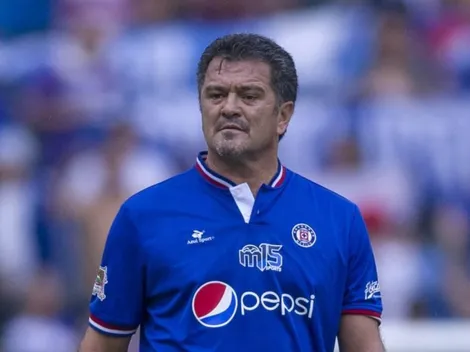 Carlos Hermosillo explotó en redes sociales por la derrota de Cruz Azul