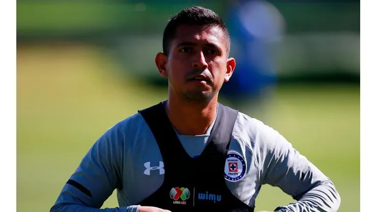 Elías Hernández en el entrenamiento de Cruz Azul.