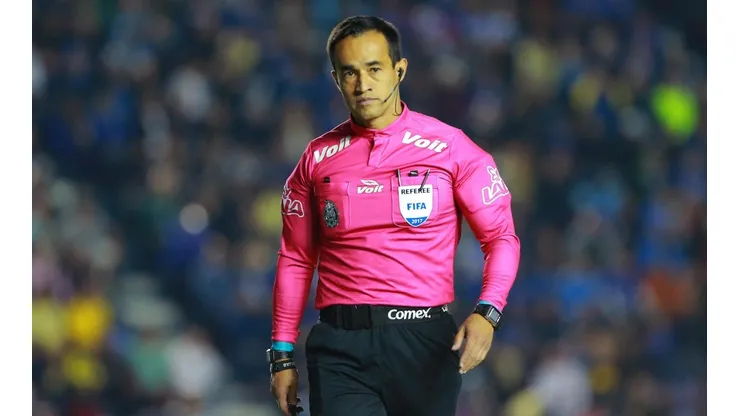 Jorge Isaac Rojas será el árbitro del Clásico Joven de ida