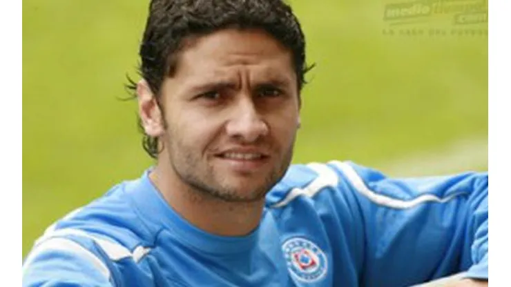 Ex jugador de Cruz Azul se retira del fútbol profesional