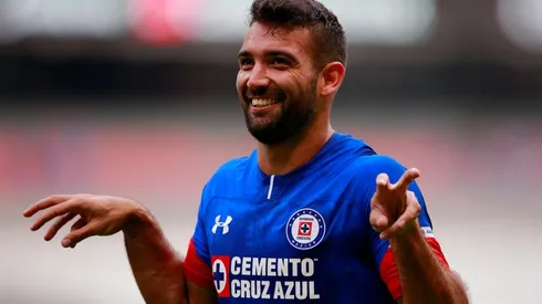 Caute cumplió 100 partidos con Cruz Azul.