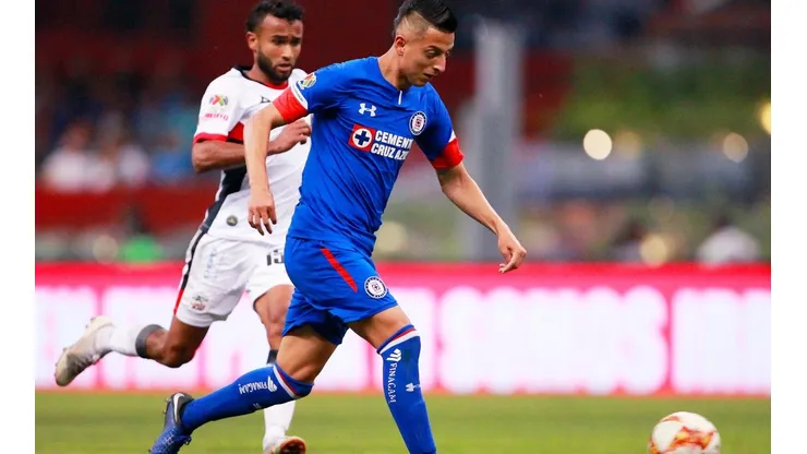 Cruz Azul enfrenta hoy a Lobos BUAP.