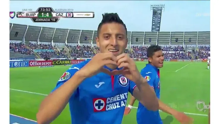 Alvarado anotó dos goles.
