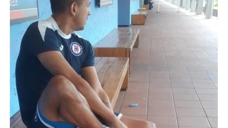 Hernández ya entrena en cancha.