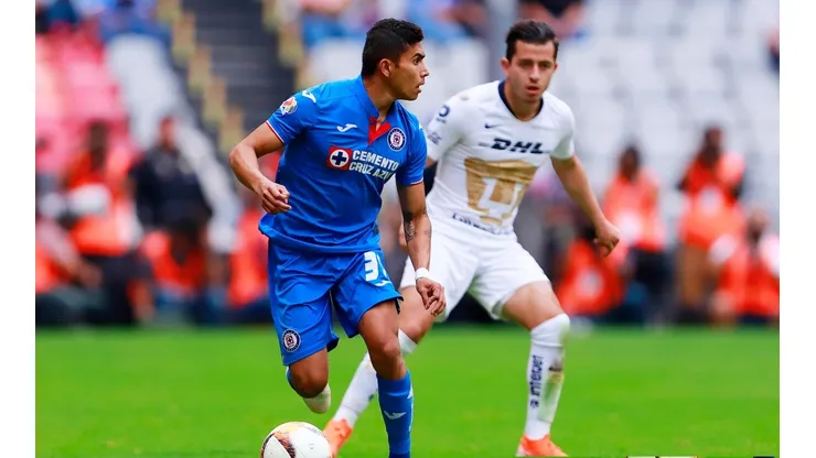Cruz Azul y Pumas se enfrentan hoy.