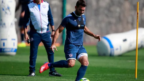 Cauteruccio no entrenó hoy en Cruz Azul.