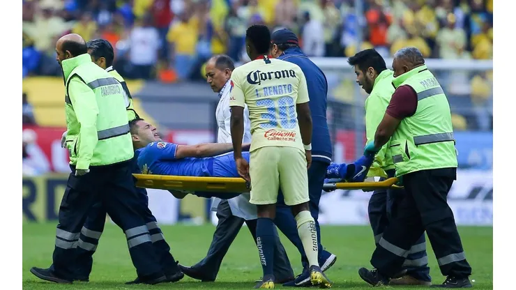 Pablo Aguilar podría haberse roto los ligamentos.