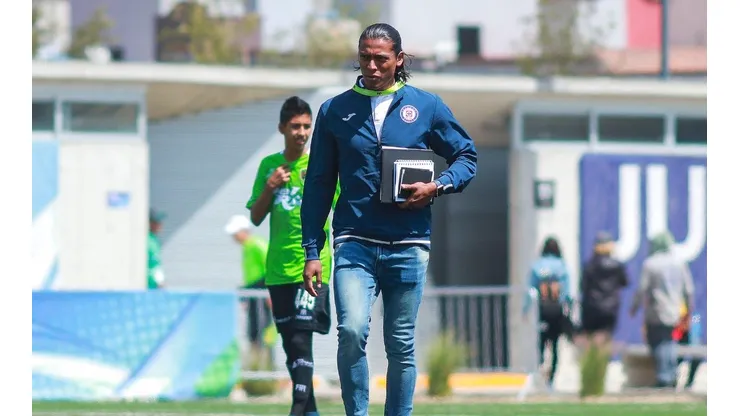 Huiqui se inició como AT de la Sub13 de Cruz Azul hoy.