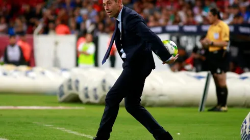 El técnico portugués buscará dar este domingo el golpe definitivo para repetir en la Liguilla