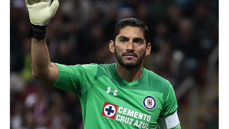 El portero se marcharía del club celeste por motivos familiares en principio