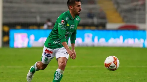 Navarro es titular en León.