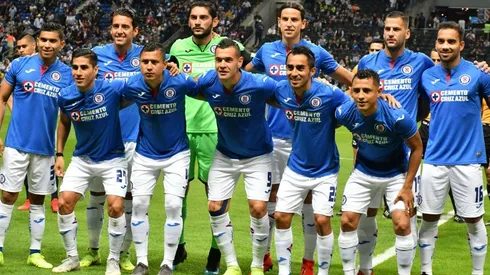 Cruz Azul salió con varias sorpresas.