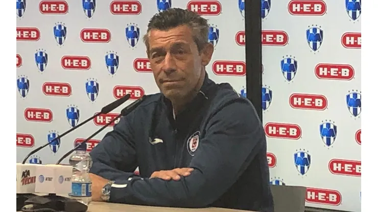Caixinha atendió a los medios esta noche.