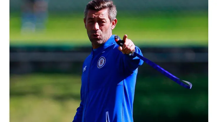 Las 5 opciones de Caixinha para cubrir la baja de Salas