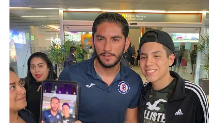 José de Jesús Corona se tomó fotos con los aficionados