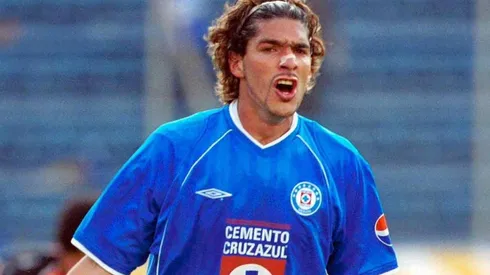 Abreu jugó en Cruz Azul entre 2002 y 2003.