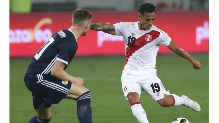 Yoshimar Yotún titular en Perú vs Paraguay